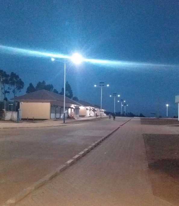 太仓市非洲科特迪瓦太阳能路灯工程